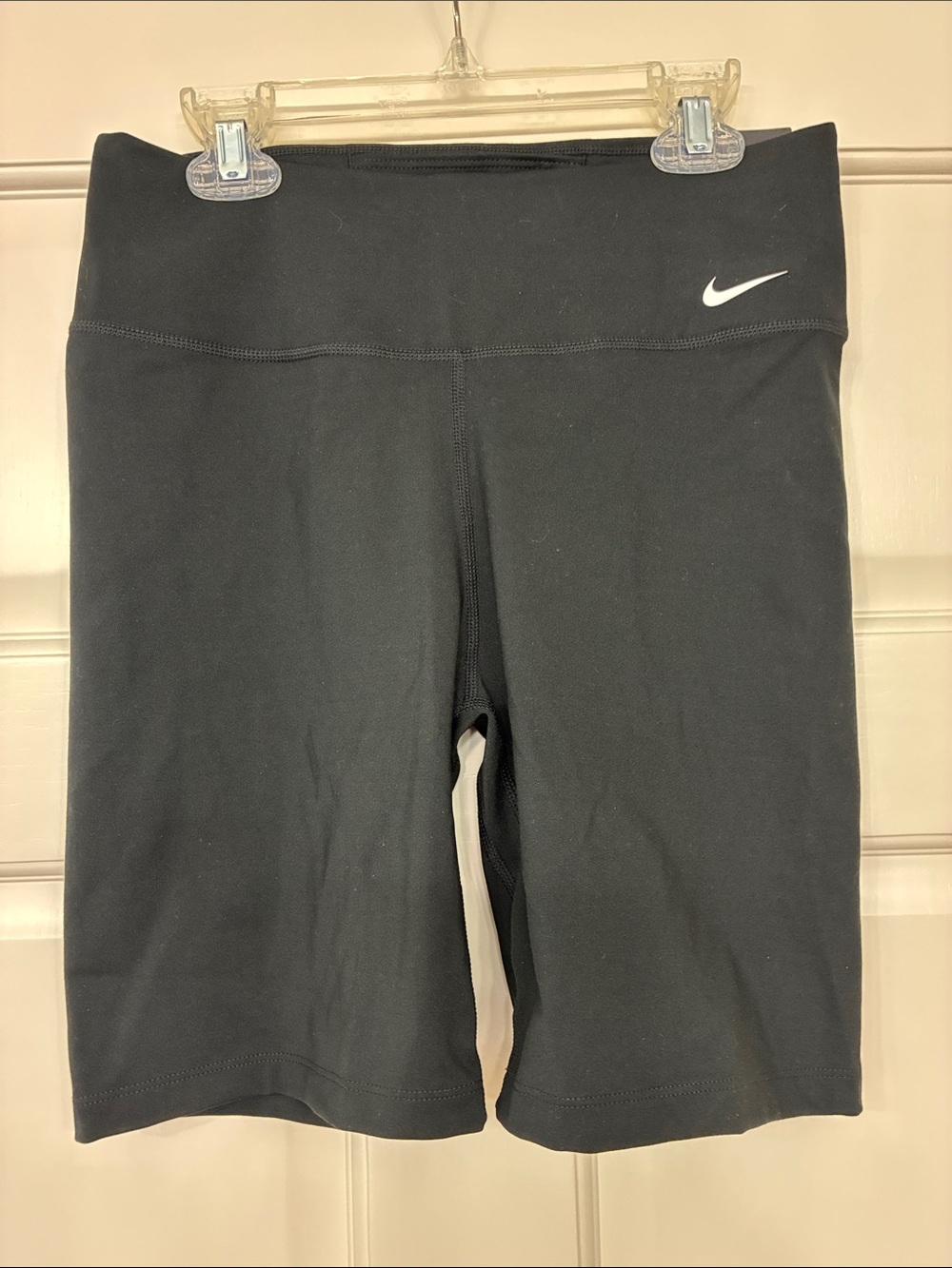 NWT THE NIKE ONE TIGHT FIT BLACK SHORT SIZE MEDIUM RETAIL PRICE $40.00